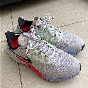 Nike Air Zoom Pegasus 37 RESERVED